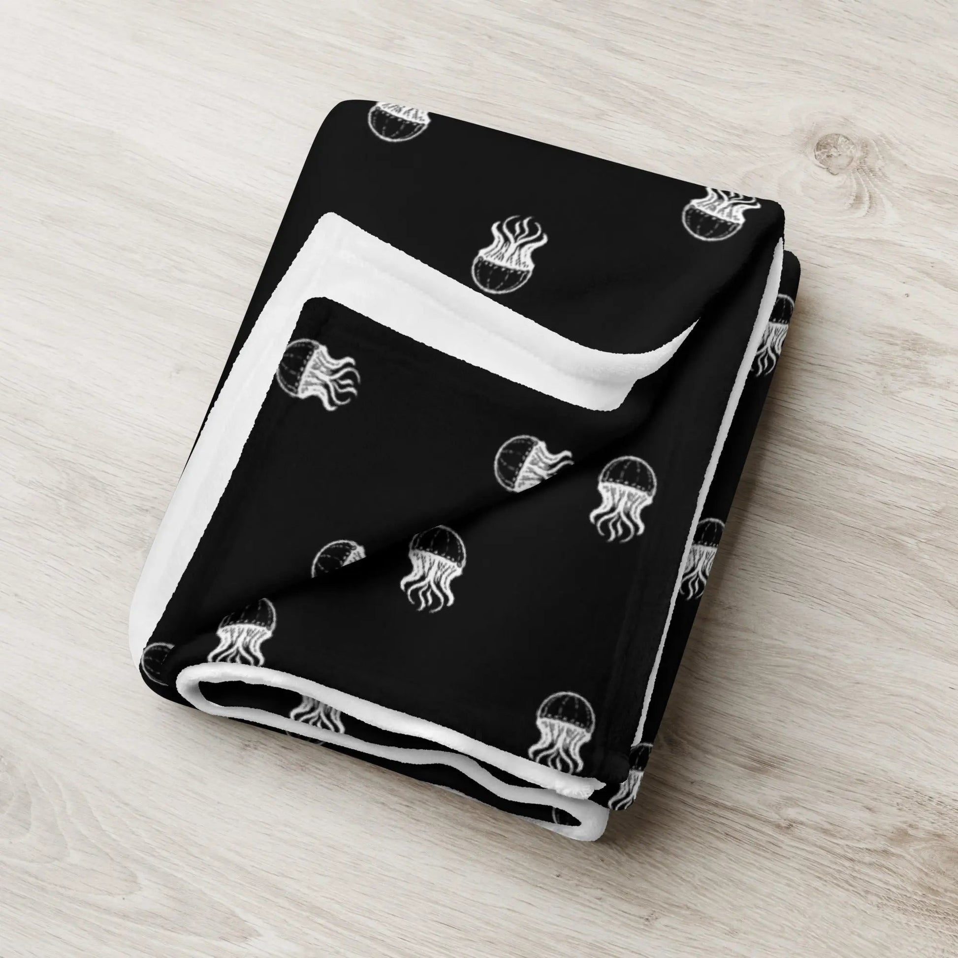 Soft Fleece Throw Blanket - Noir - Jellyfish Invaders - by Jelly Kvlt