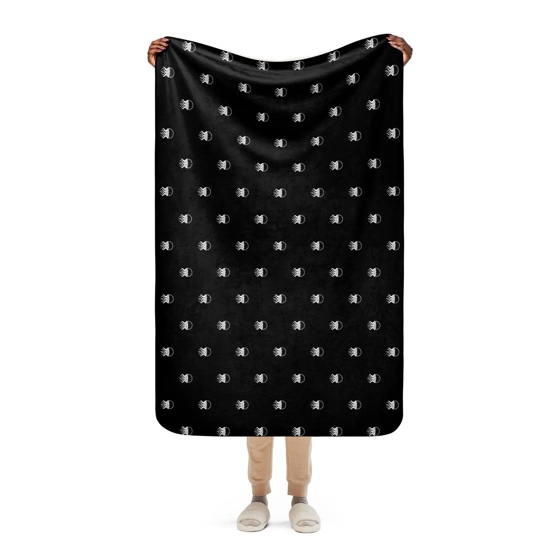 Warm Sherpa Fleece Blanket - Noir - Jellyfish Invaders | Jelly Kvlt