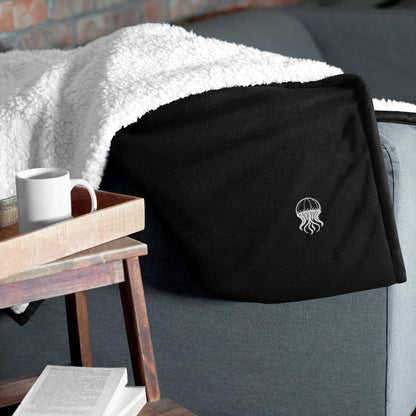 Embroidered Premium Sherpa Blanket - Noir - Jellyfish logo | Jelly Kvlt